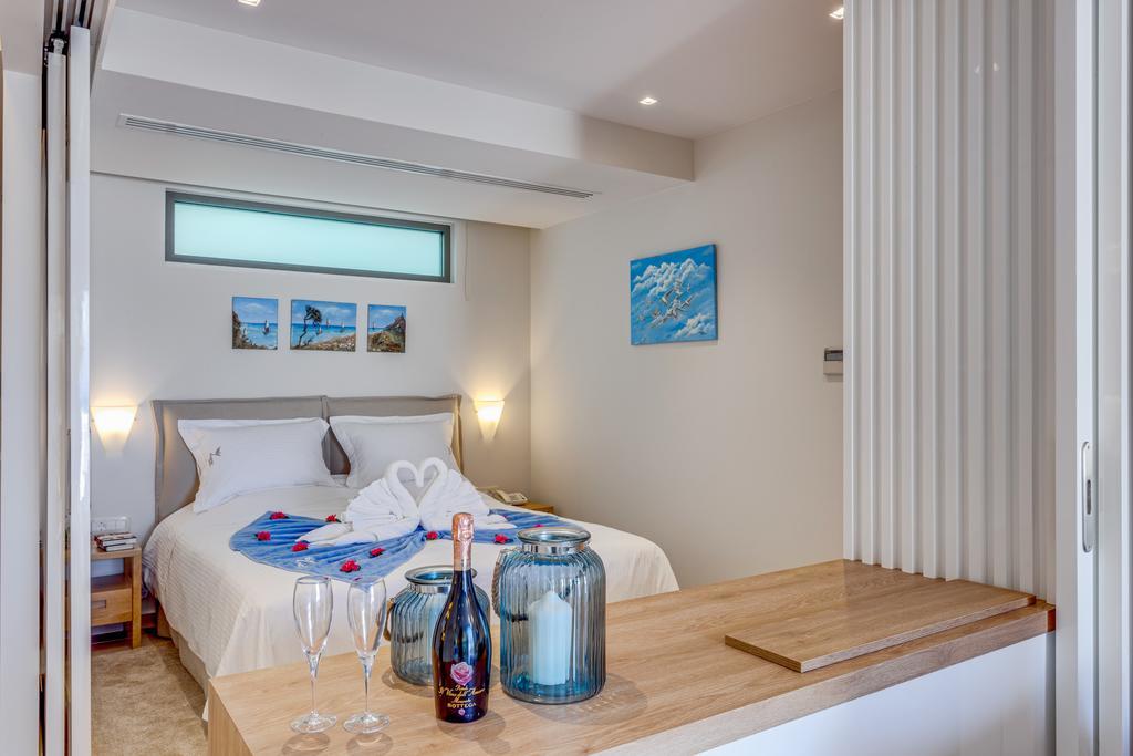 Angels Suites Platanias  Bagian luar foto